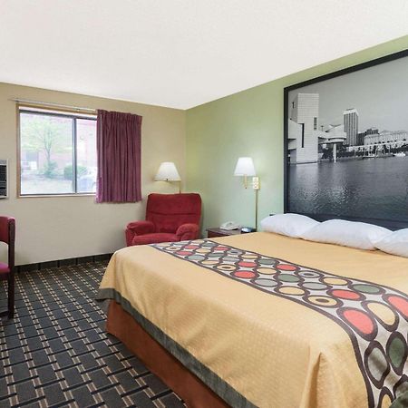 Отель Super 8 By Wyndham Twinsburg/Cleveland Area Экстерьер фото